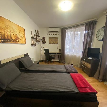 Apartament Bogoslovovi Варна Экстерьер фото